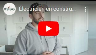 Électriciens en construction