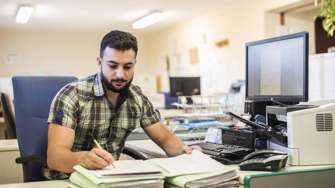 Commis des services du personnel