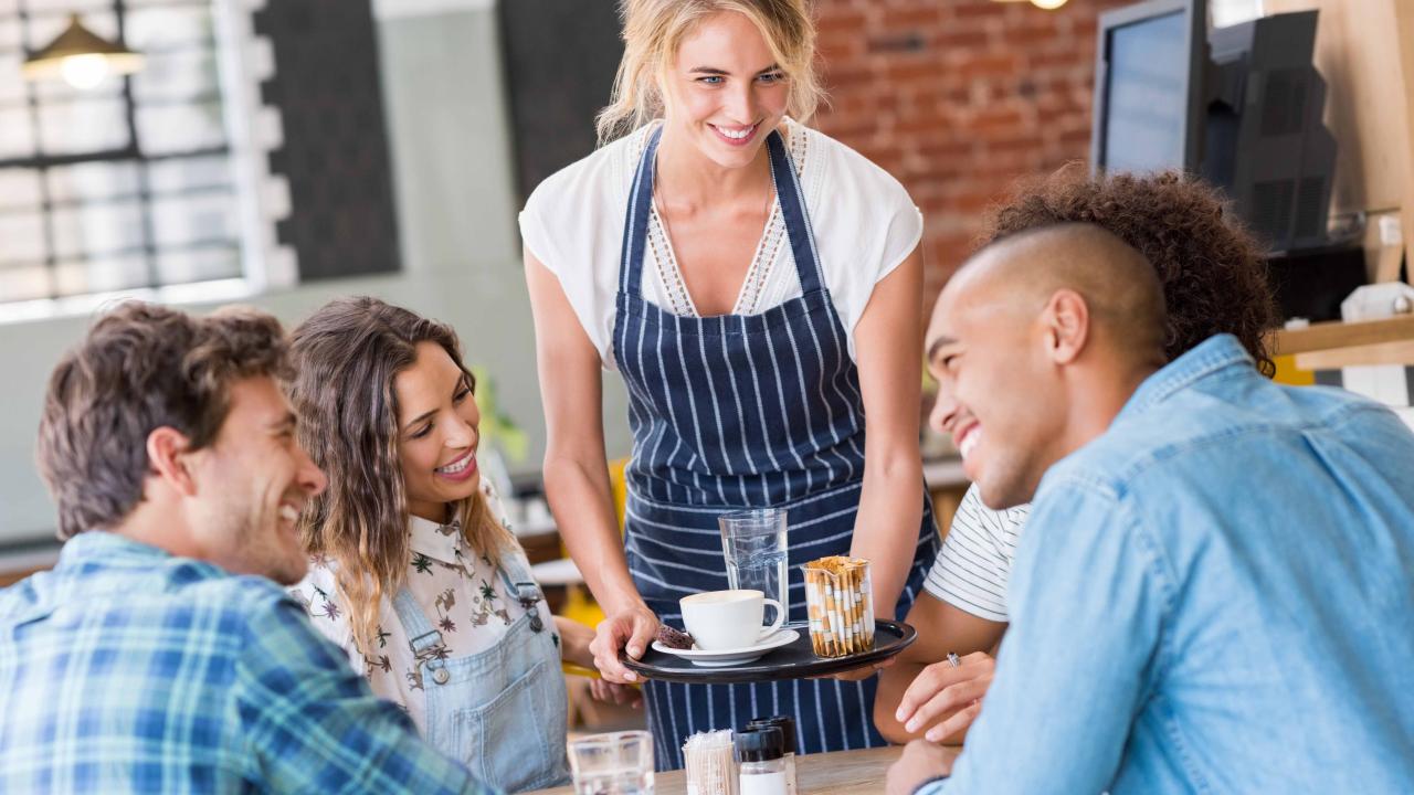 Serveurs d'aliments et de boissons