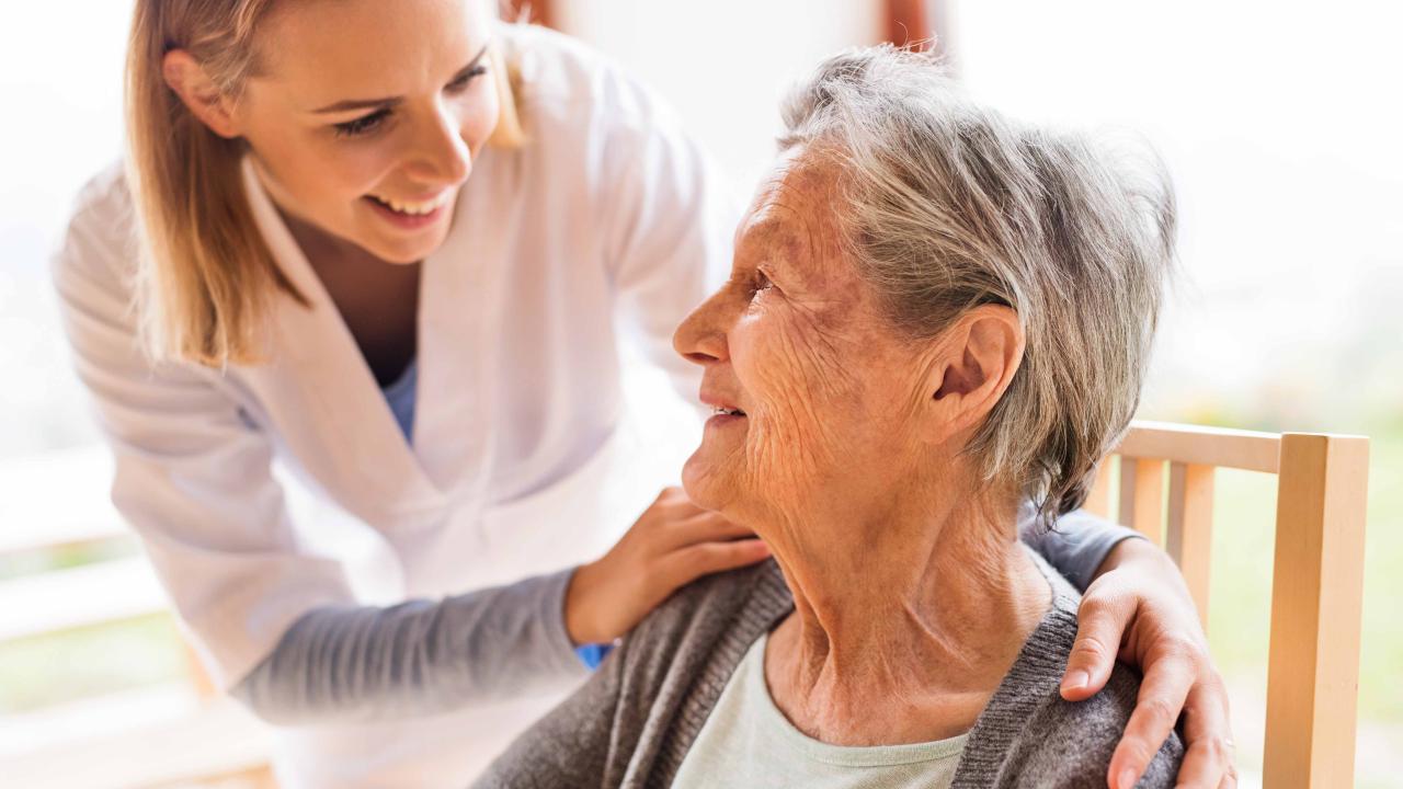Aides de maintien à domicile et aides ménagères