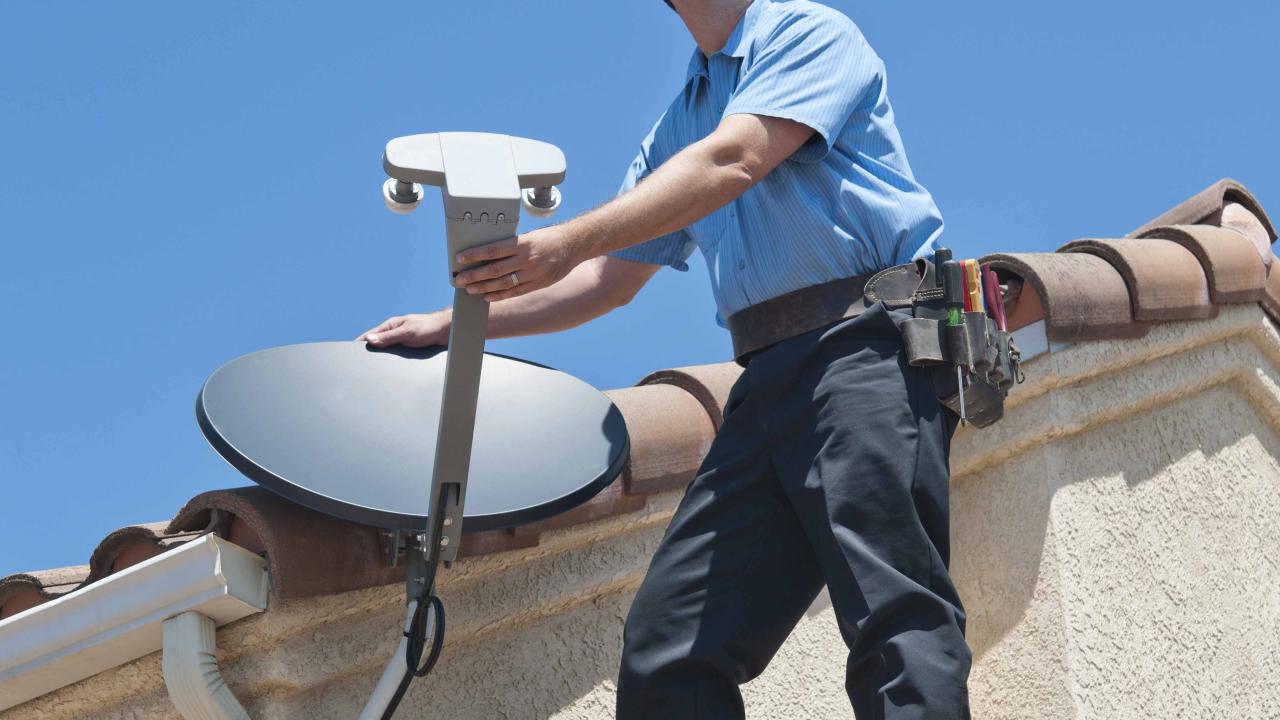Installateurs et réparateurs de matériel de télécommunications