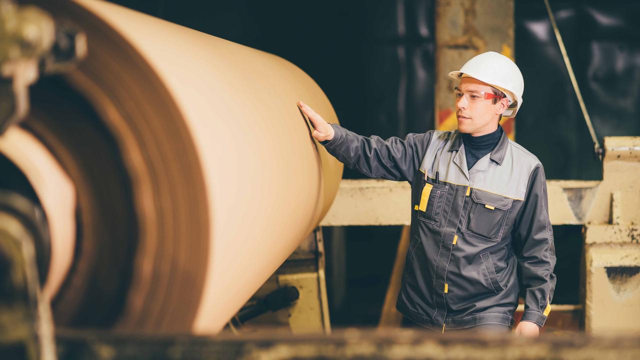 Opérateurs de machines dans la fabrication et la finition du papier