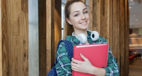 Girl with botebook